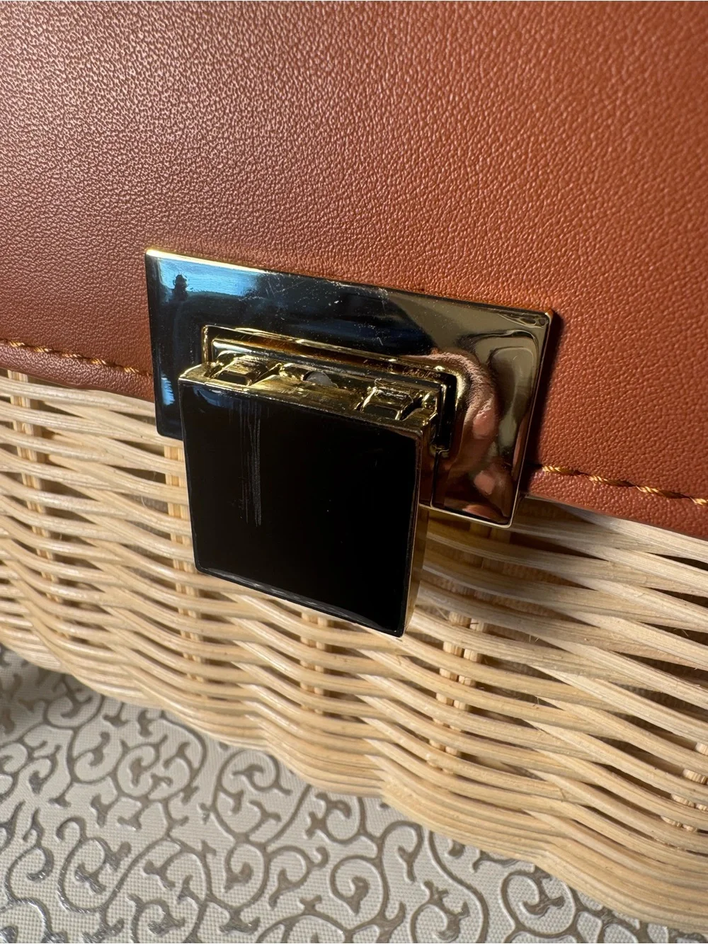Tommy Bahama Stylish Woven Top-Handle Bag in Tan and Cream - Picture 7 of 11